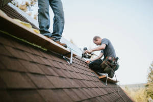 Local Roofers in Henry, TN